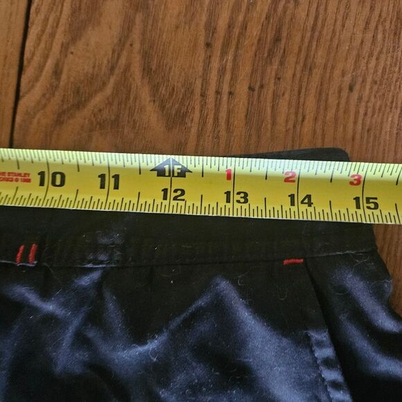 Islander Black Cargo Men's Medium Swim Shorts With Red Accents - Picture 3 of 5